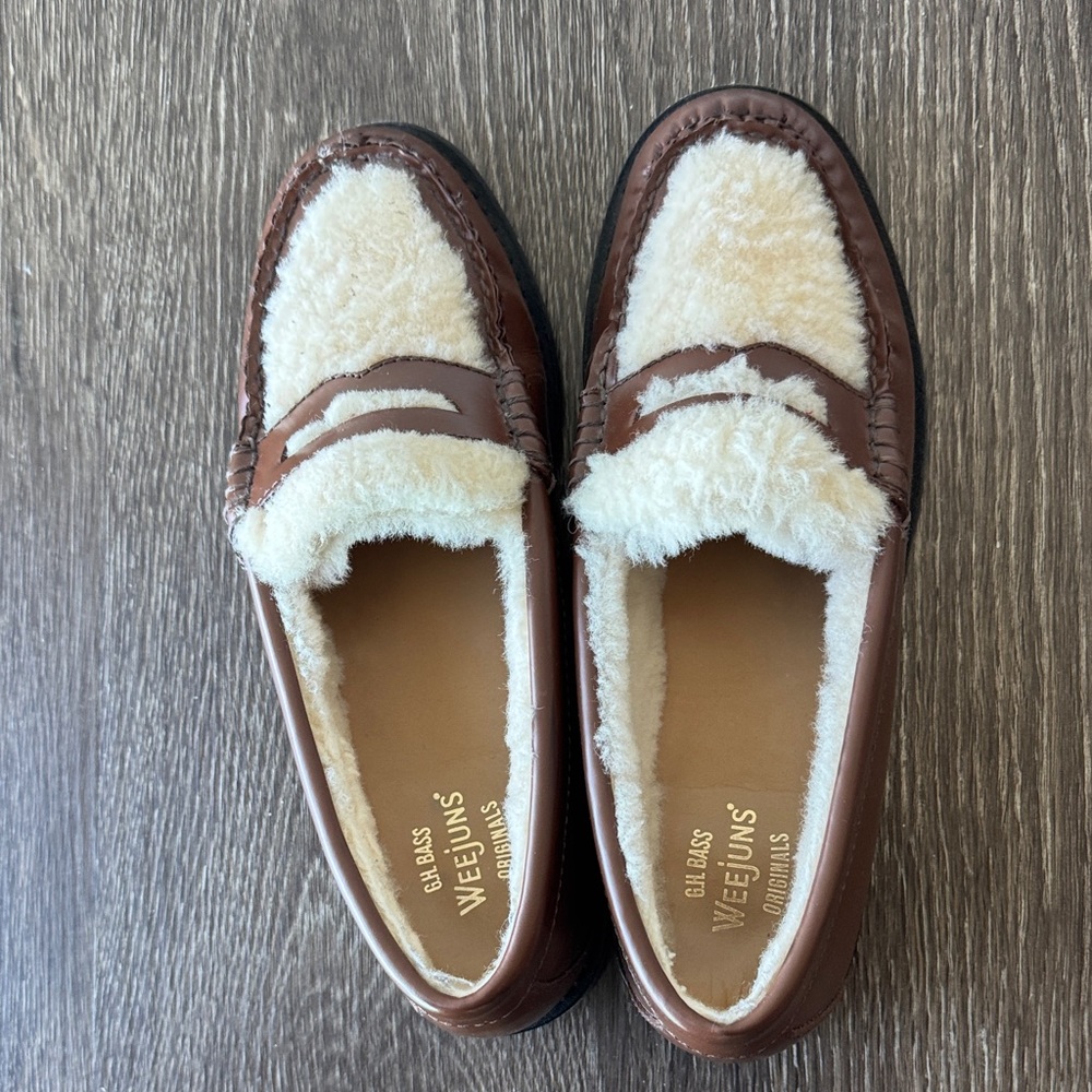 G.H. Bass & Co. Brown Leather Loafers with Cream Lining